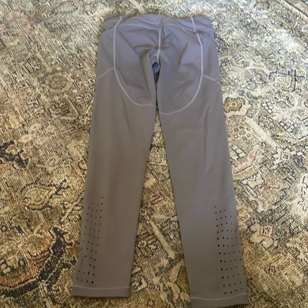 Athleta Girl Leggings size 12 in Purple ankle Length With Zipper Pockets